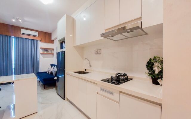 Fully Furnished And Modern 2Br Apartment At Sky House Bsd