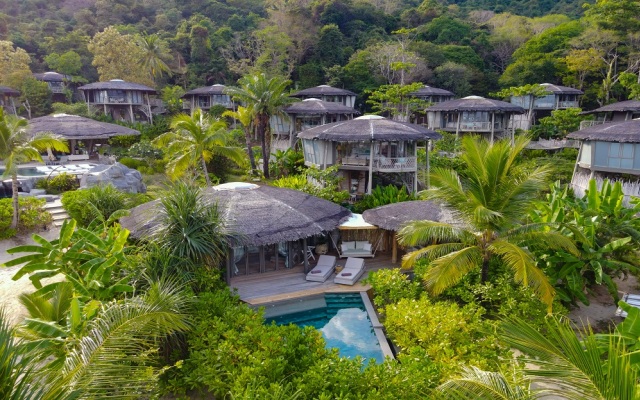 TreeHouse Villas - Adults Only