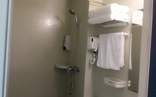 Thank Inn Hotel Guangdong Shenzhen Nanshan District Window of the World – Bathroom – Shenzhen