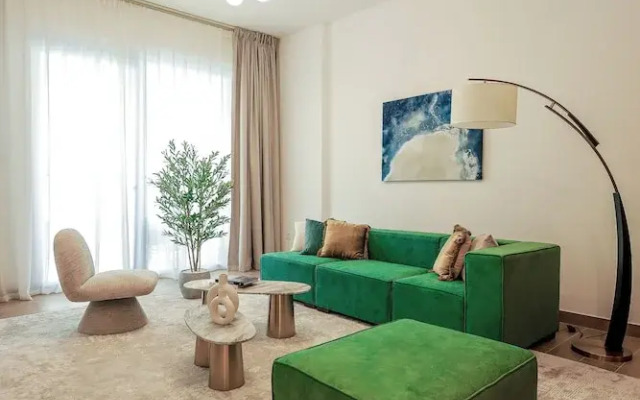 Stylish 1BR Apartment in La Sirene