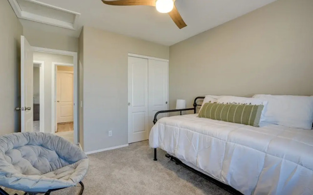 Phoenix Home w/ Private Pool, 16 Mi to Downtown!