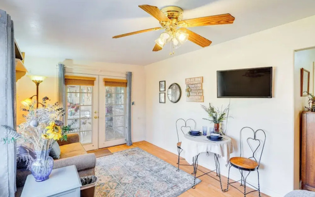 Walkable Studio w/ Patio in Tucson!