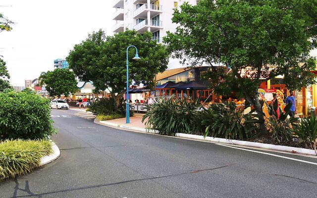 Cairns Aquarius