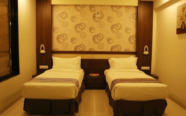 Click Hotel Sagar Plaza Chakan, Pune