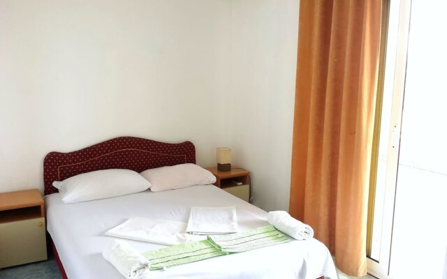 Doni Apartments in Ulcinj, Montenegro from 68$, photos, reviews - zenhotels.com guestroom