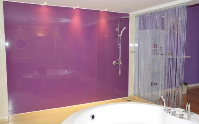 Aiyi Boutique Hotel