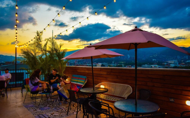 Los Patios Hostel