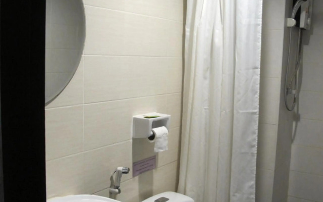 Airy Suvarnabhumi Hotel