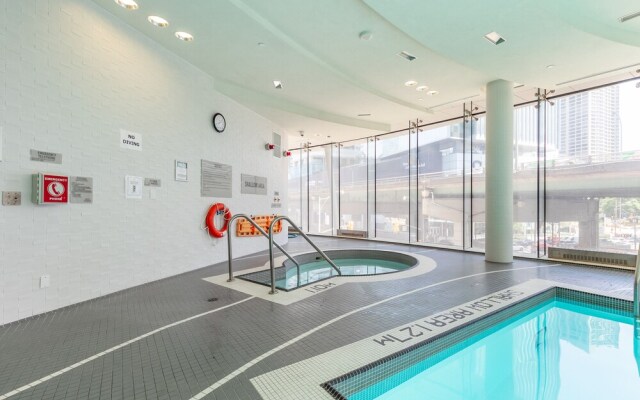 AOC Suites - Luxury Condo - City View