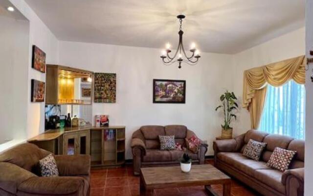 Jesús y María House