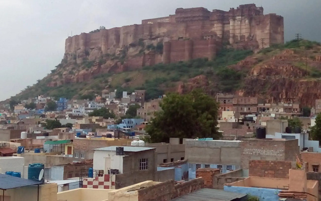 Shyam Palace Guest House