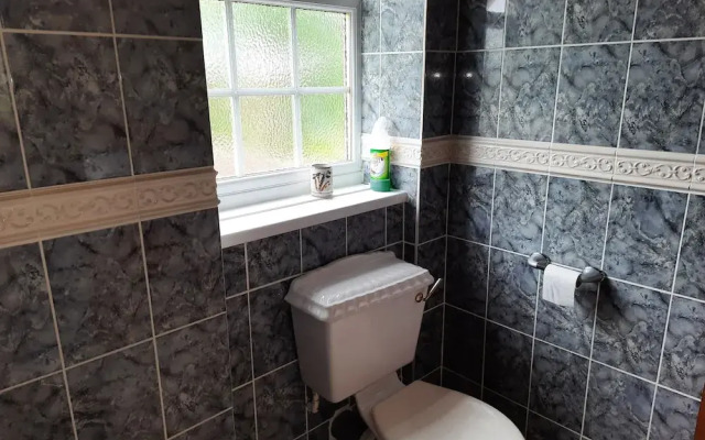 Self Contained Apartment in Winterton Hall