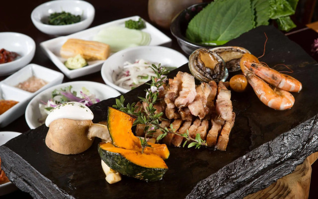 Seaes Hotel & Resort