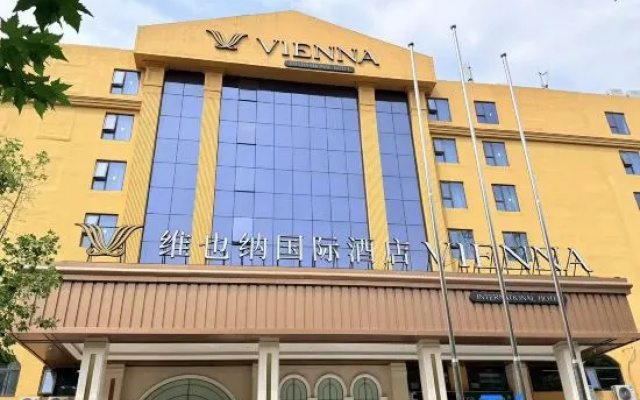 Vienna International Hotel Luoyang Wanda Shanghai Market Metro Station – Exterior – Luoyang