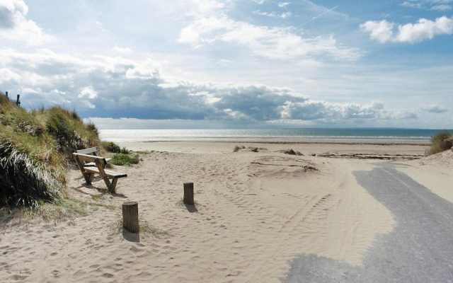 Holiday Home in Denneville Near Sandy Beach