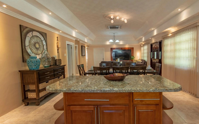 Tropical Escape Villa