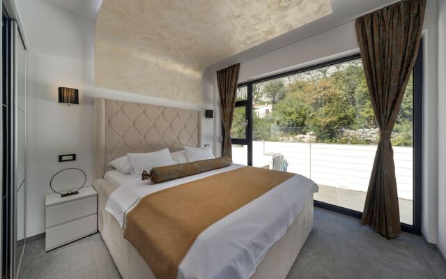 Amazing Home in Kostelj With Wifi and 4 Bedrooms
