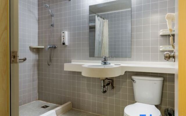 Jinjiang Inn Shaoxing Keqiao World Trade Center Hotel