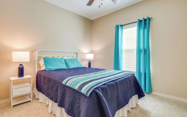 'rio Vista' Condo: Direct Guadalupe River Access!