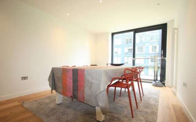 Modern And Bright Two Bedroom Flat On Quartermile