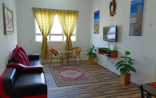 Homestay Camelia Kuala Terengganu ROSE HOUSE - View Drawbridge & KTCC Mall – Hotel Rooms – Kuala Terengganu