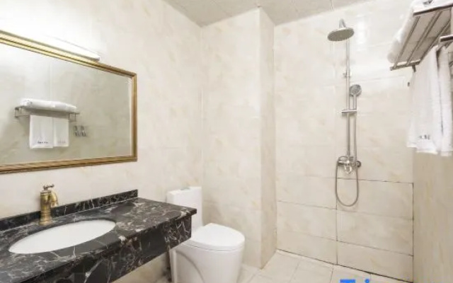 Lavender Hotel – Bathroom – Ngawa