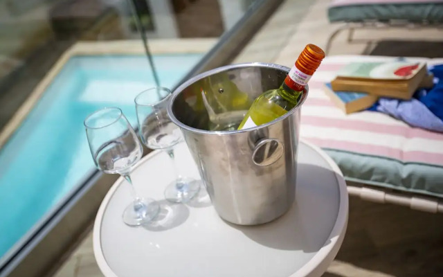 Pjazza Suites Boutique Hotel