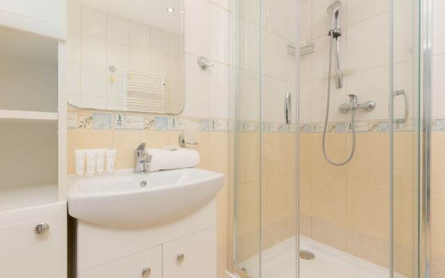Warsaw Ursynow Studio by Renters