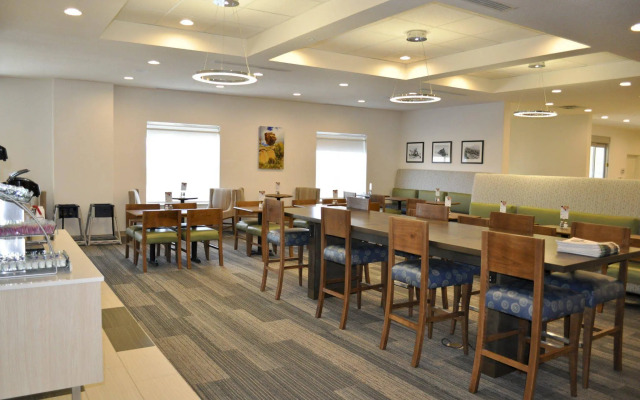 Holiday Inn Express & Suites Price by IHG