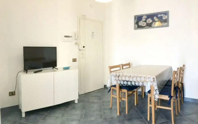 Apartment in a Building Facing the Sea-rif Florida