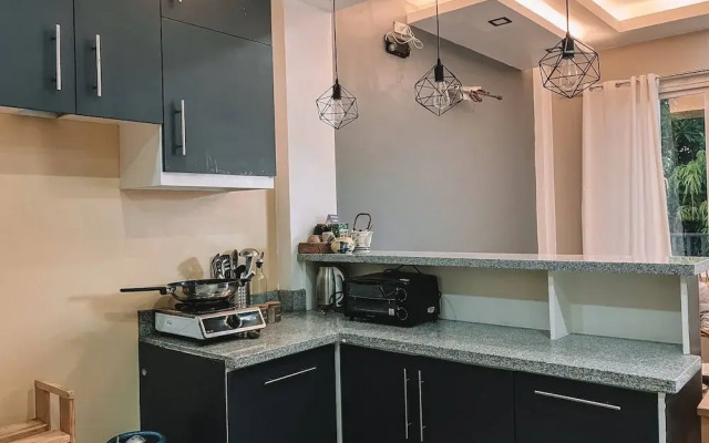 2BR Laid Back Apartment, Near Beach