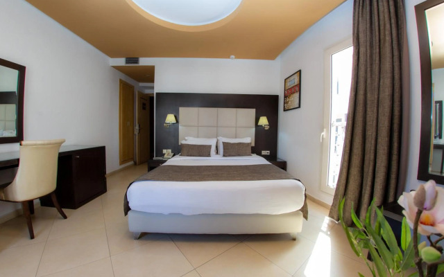 Malak Hotel