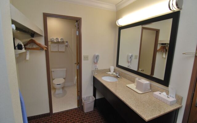 AmericInn Hotel & Suites Johnston