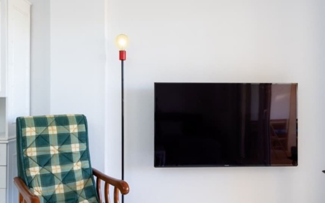 Apartment - 2 Bedrooms with Pool and WiFi - 107805