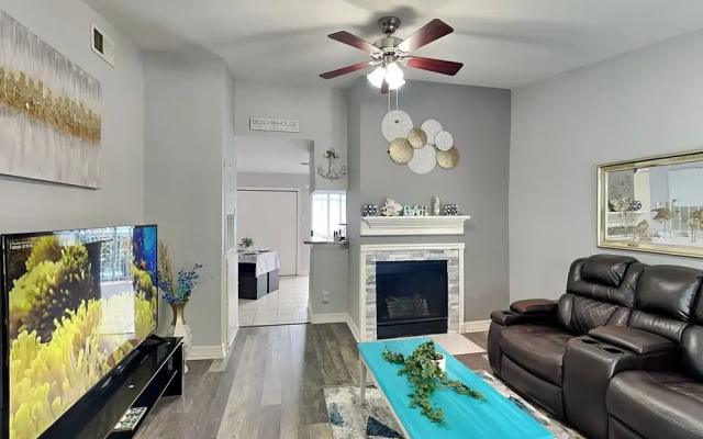 Palms at Cove View 1704 - Glowing Fun