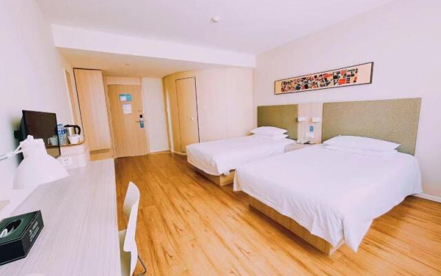 Hanting Hotel Dunhua Railway Station