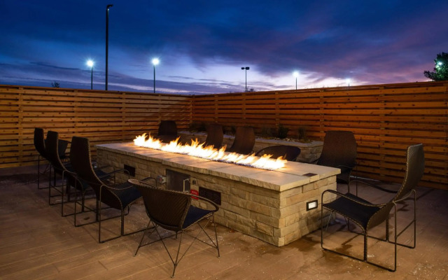 Courtyard by Marriott Kansas City Olathe