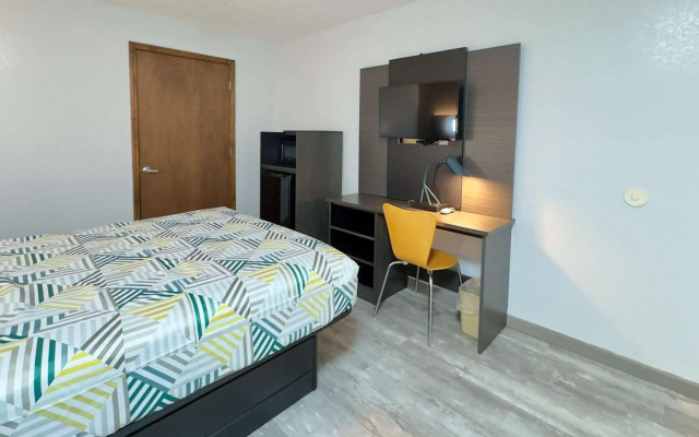 Motel 6 Dyersburg, TN