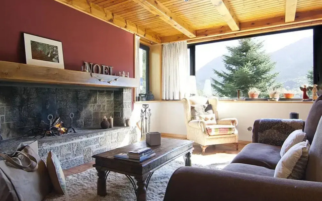 Modern Mansion in Vielha with Sauna & Hot Tub