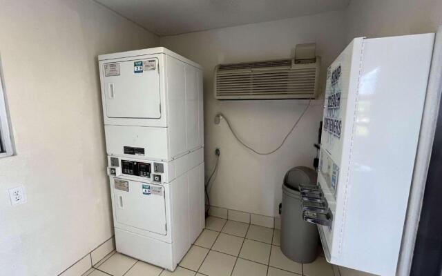 Studio 6 Galveston, TX