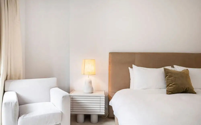 Luxury 3BR Mayfair Apartment Near Green Park