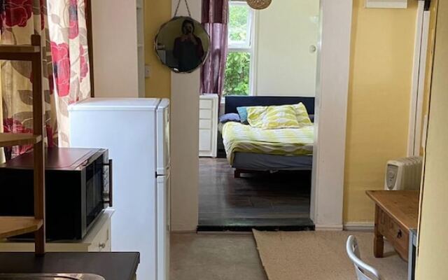 Lovely Studio in Twickenham