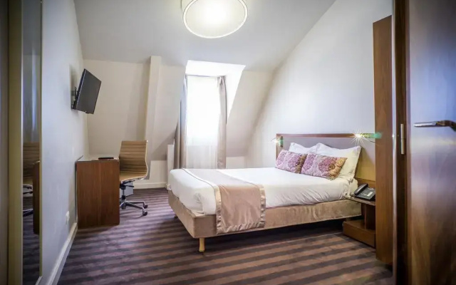 Art Hôtel Batignolles
