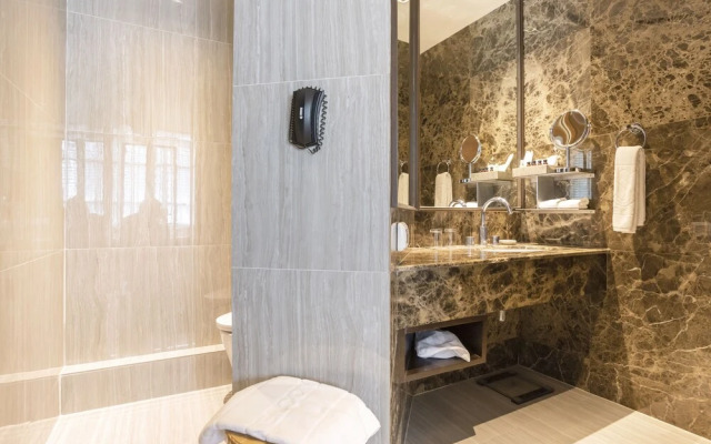 Purity Grove Phrom Phong by Favstay