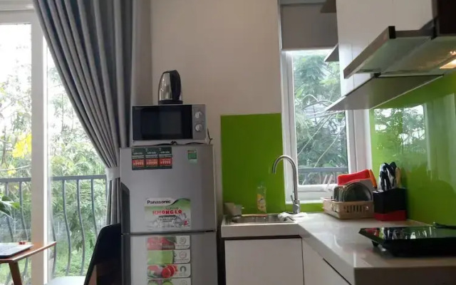 Spring Light Apartment