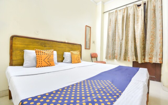 Spot On 38670 Hotel Diamond