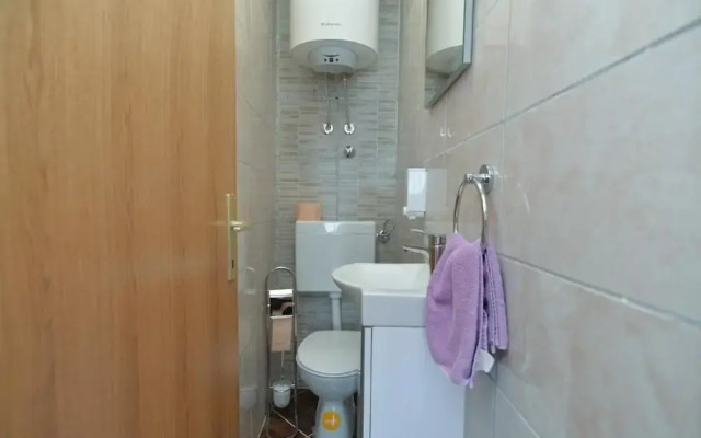 Spacious Flat With Pool Just 300m From the Beach