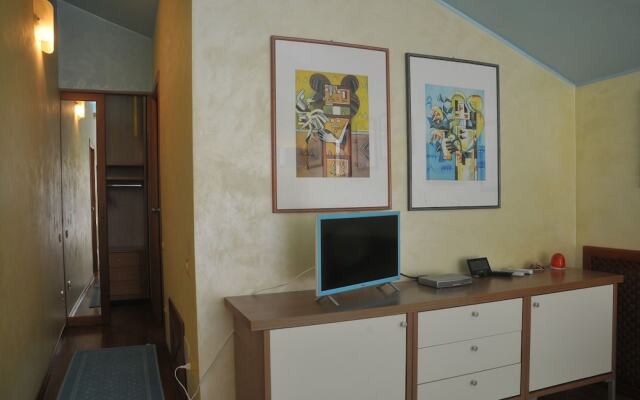 Very Cozy, Comfortable "lanthana" Villa on 2 Floors, Independent