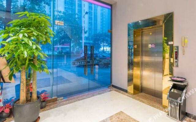 Yixiu Boutique Hotel (Guangzhou Huadu Square Metro Station RT-Mart)