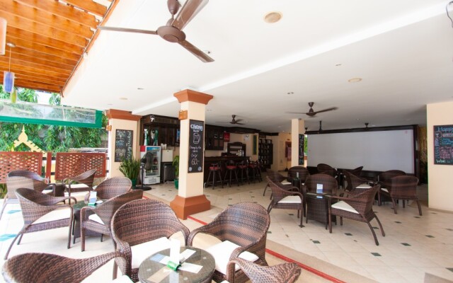 Karon Sea Sands Resort